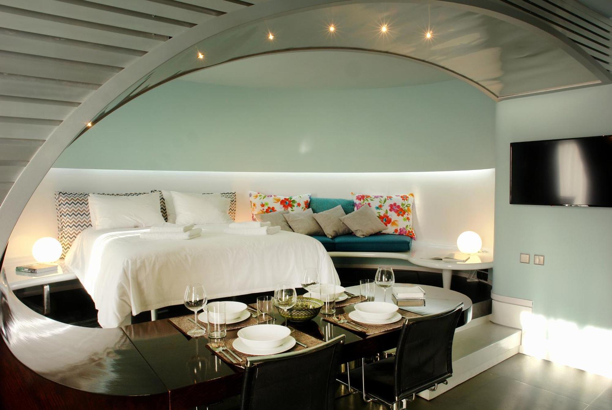 High End Suite At The Center Of Heraklion Exterior photo